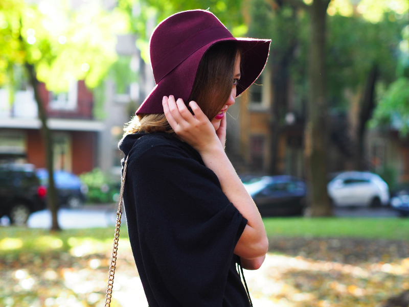 Burgundy hat for Fall